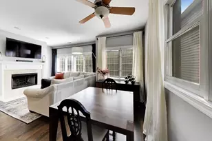 3250 N Damen Ave, Chicago, IL 60618 - Photo 7