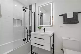 630 N State St, Chicago, IL 60654 - Photo 5