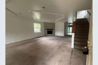 11031 S Mackinaw Avenue, Chicago, IL 60617 - Photo 3