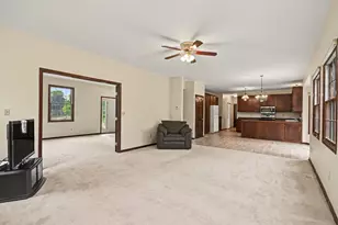 1207 David A Barry Dr, Shorewood, IL 60404 - Photo 7