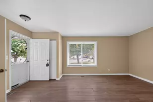 1371 Andover Dr, Aurora, IL 60504 - Photo 3