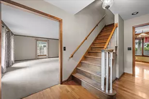 1846 Allen Ln, Saint Charles, IL 60174 - Photo 3