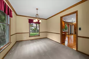 1846 Allen Ln, Saint Charles, IL 60174 - Photo 7
