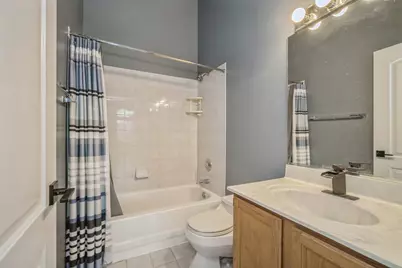 933 W Essex Place, Arlington Heights, IL 60004 - Photo 13