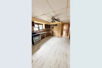554 W 116th Street, Chicago, IL 60628 - Photo 7
