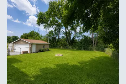 924 Hillwood Circle, Round Lake Beach, IL 60073 - Photo 11