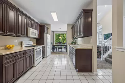 1410 Grandview Court #1410, Algonquin, IL 60102 - Photo 5