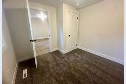 481 N Cottage Avenue, Kankakee, IL 60901 - Photo 7