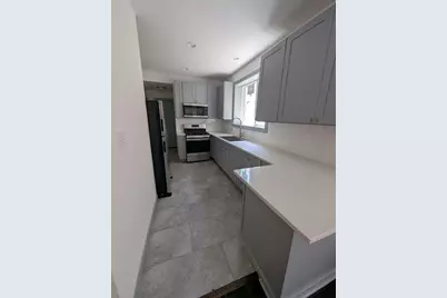 7953 S Essex Avenue #2, Chicago, IL 60617 - Photo 9