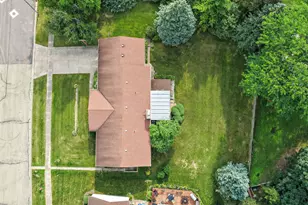 318 Laurel Ln, Dekalb, IL 60115 - Photo 35
