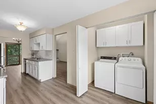 602 Country Ln, Des Plaines, IL 60016 - Photo 11