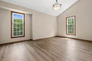 602 Country Ln, Des Plaines, IL 60016 - Photo 13
