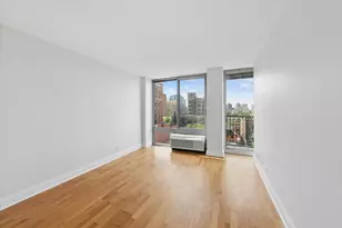 450 W Briar Pl, Chicago, IL 60657 - Photo 9