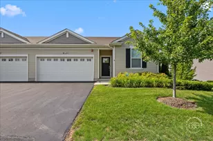 910 Darwin St, North Aurora, IL 60542 - Photo 1