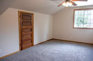 224 N Maple St, Gilman, IL 60938 - Photo 21