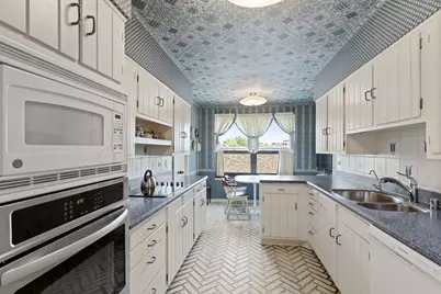 1501 N State Parkway #5A, Chicago, IL 60610 - Photo 13