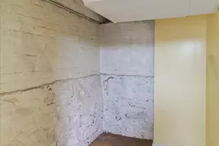 1922 N Central Park Ave, Chicago, IL 60647 - Photo 21