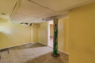 1922 N Central Park Ave, Chicago, IL 60647 - Photo 27