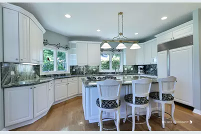 29051 N Cleek Court, Mundelein, IL 60060 - Photo 13
