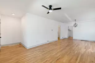 10205 S Yale Ave, Chicago, IL 60628 - Photo 3
