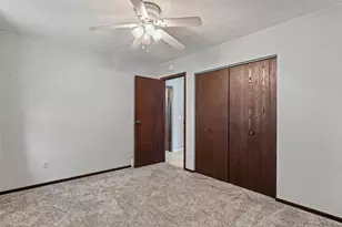 25 Woodcrest Dr, Geneseo, IL 61254 - Photo 21