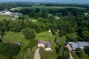 25 Woodcrest Dr, Geneseo, IL 61254 - Photo 35