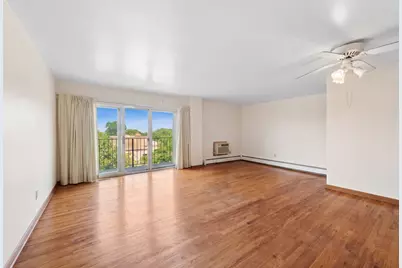 1567 Ridge Avenue #702, Evanston, IL 60201 - Photo 3