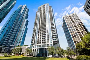 1235 S Prairie Ave, Chicago, IL 60605 - Photo 1