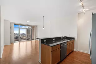 1235 S Prairie Ave, Chicago, IL 60605 - Photo 13