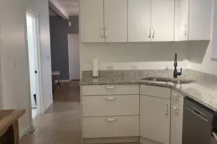 2329 W Huron St, Chicago, IL 60612 - Photo 9