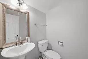 201 Nicole Dr, South Elgin, IL 60177 - Photo 9