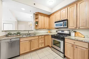 543 N Hough St, Barrington, IL 60010 - Photo 13