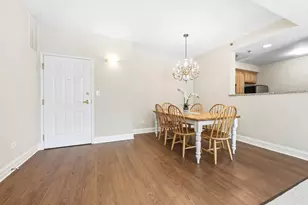 543 N Hough St, Barrington, IL 60010 - Photo 5
