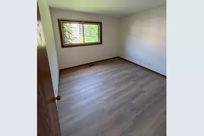 391 S Collins Street #G, South Elgin, IL 60177 - Photo 9