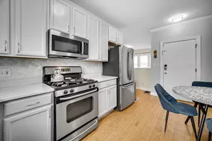 4027 N Mozart St, Chicago, IL 60618 - Photo 7