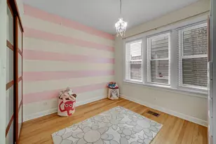 4027 N Mozart St, Chicago, IL 60618 - Photo 11