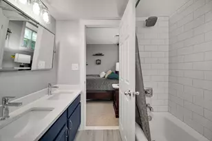 4027 N Mozart St, Chicago, IL 60618 - Photo 19