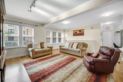 4027 N Mozart Street #1, Chicago, IL 60618 - Photo 9