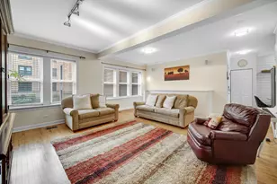 4027 N Mozart St, Chicago, IL 60618 - Photo 9
