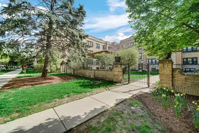 4027 N Mozart Street #1, Chicago, IL 60618 - Photo 3