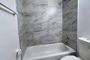 3660 N Lake Shore Dr, Chicago, IL 60613 - Photo 15