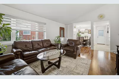 7006 W Carol Avenue, Niles, IL 60714 - Photo 5
