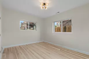 4447 S Calumet Ave, Chicago, IL 60653 - Photo 17