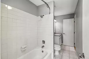 702 Buffalo Cir, Carol Stream, IL 60188 - Photo 23