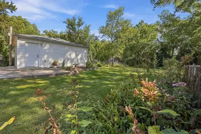 677 Clark Street, Elgin, IL 60123 - Photo 33