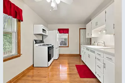 677 Clark Street, Elgin, IL 60123 - Photo 9