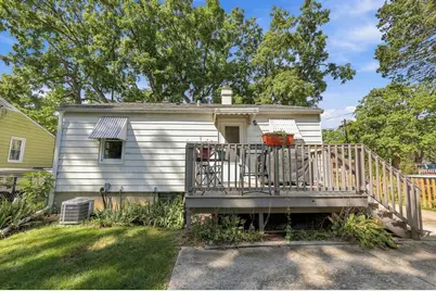 677 Clark Street, Elgin, IL 60123 - Photo 37