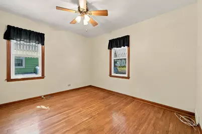 677 Clark Street, Elgin, IL 60123 - Photo 13