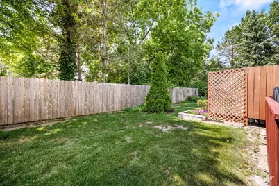 8145 Sierra Woods Lane #0, Carpentersville, IL 60110 - Photo 27