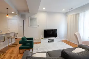7225 N Rogers Ave, Chicago, IL 60645 - Photo 7